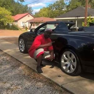 Meet your Posher, Warren